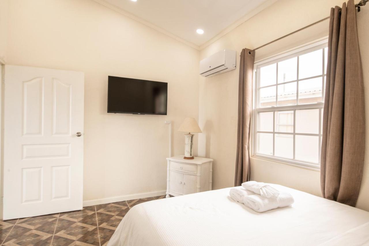 Mariner Suites Christ Church Esterno foto